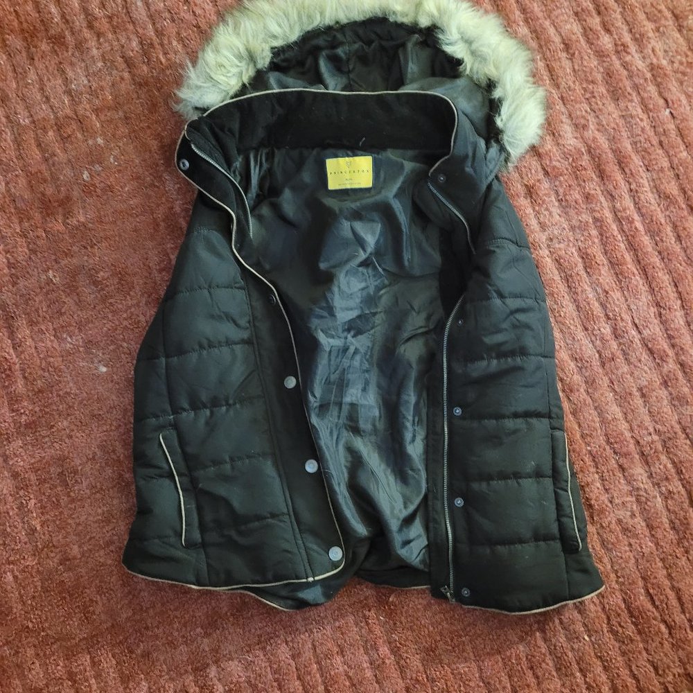 Prince & Fox Black Vest with Fur hood (detachable)